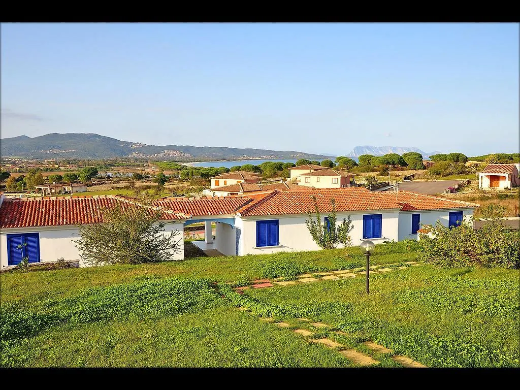 Residenze Mare E Pineta Aparthotel Budoni 0*,  Italy